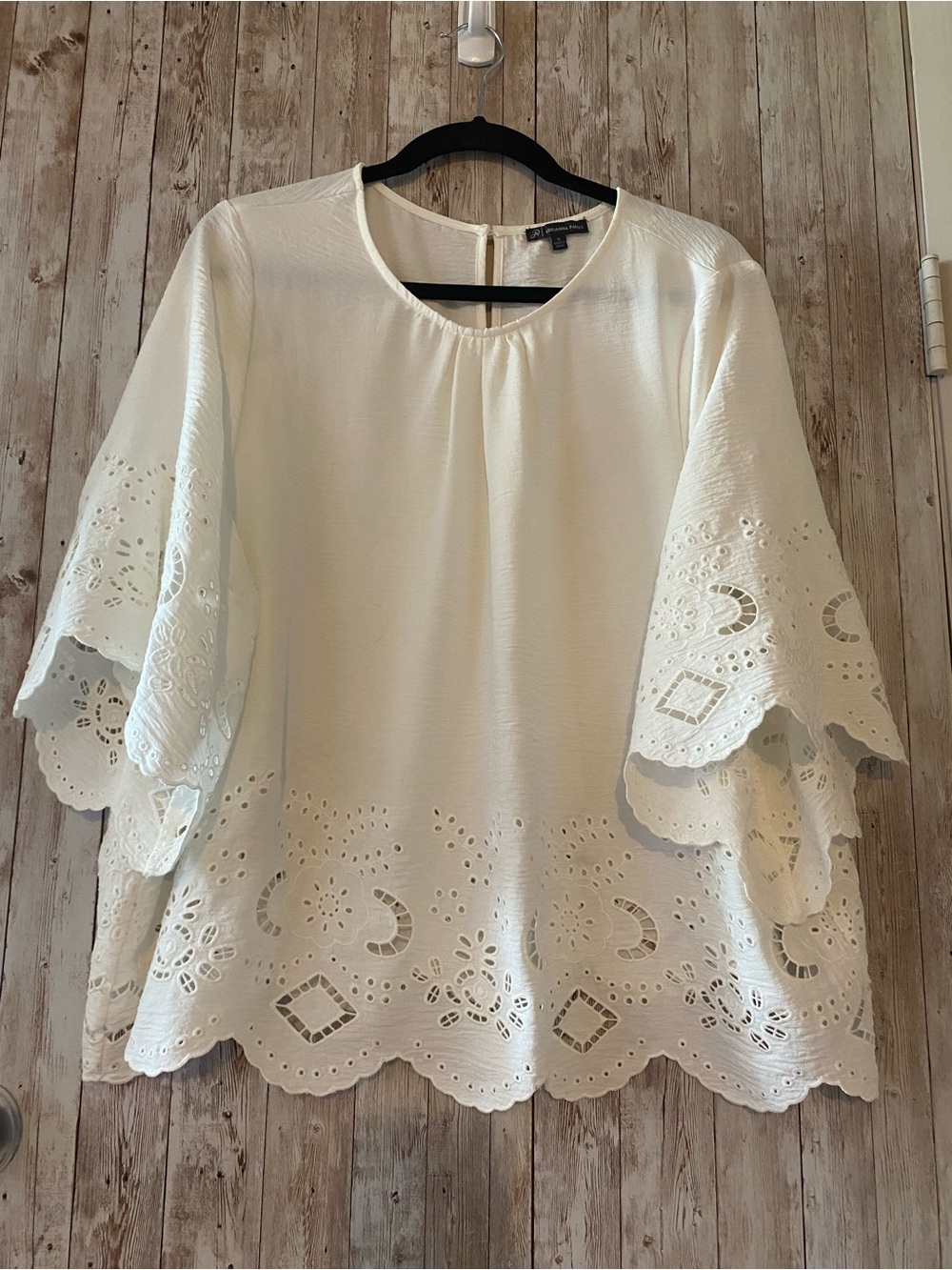 Adrianna Papell XL Women's White Eyelet Bell Sleeve Top Cutout eyelet embroidery